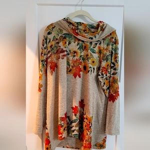 Beautiful Leaf Detail Top